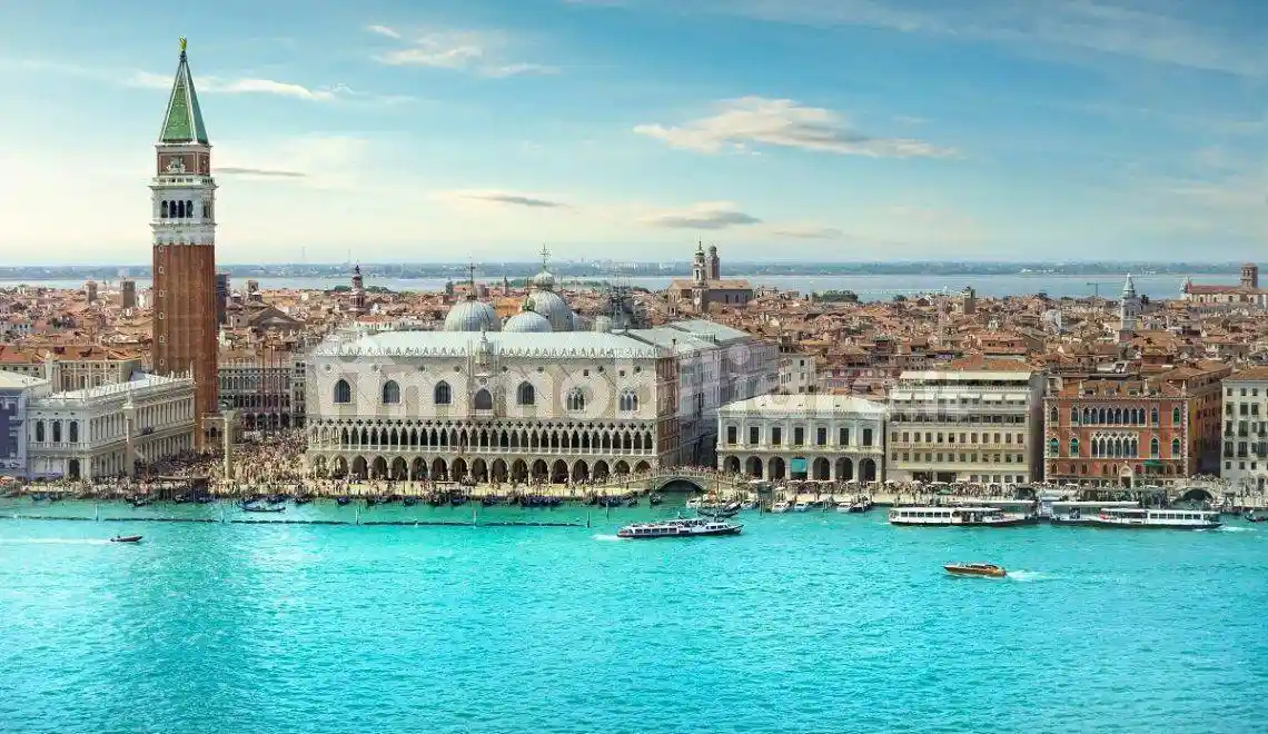 Palazzo - Edificio in vendita a Venezia