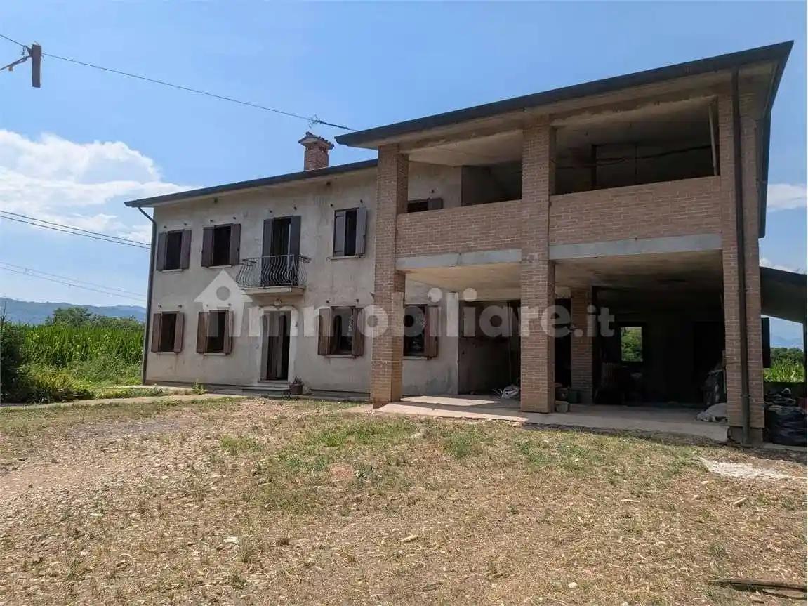 Casa indipendente in vendita a Isola Vicentina