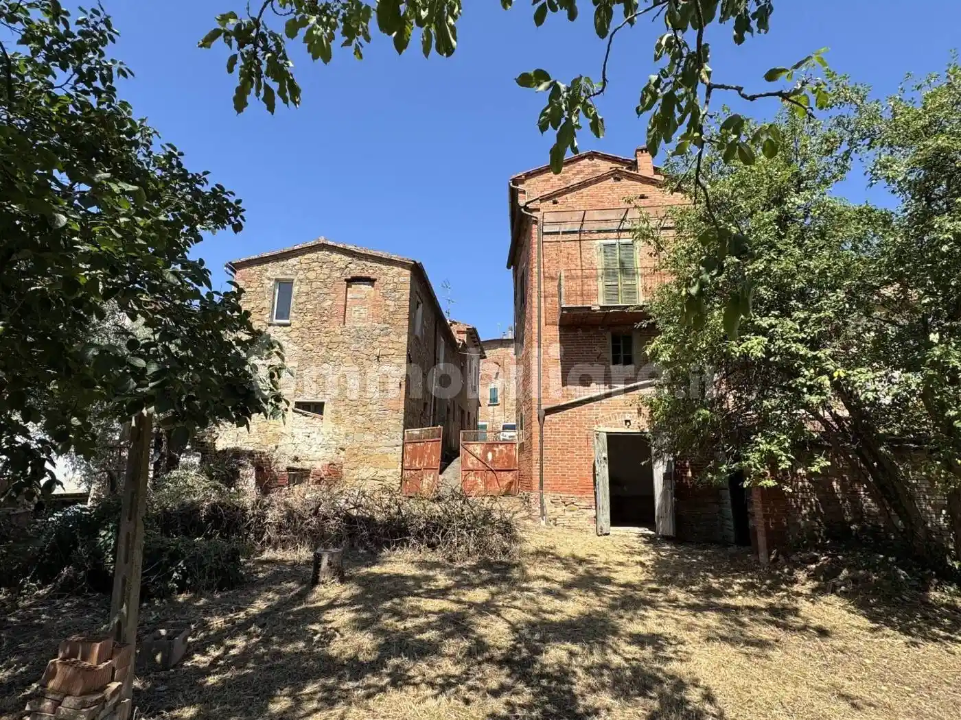 Rustico - Casale in vendita a Foiano della Chiana