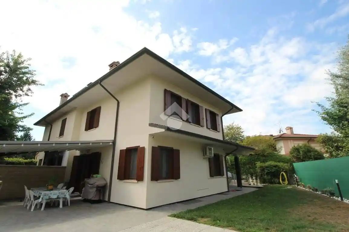 Villa in vendita a Torri di Quartesolo