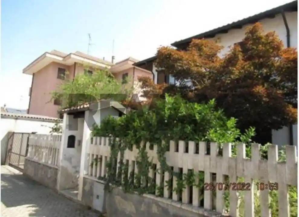 Appartamento in vendita a Parona