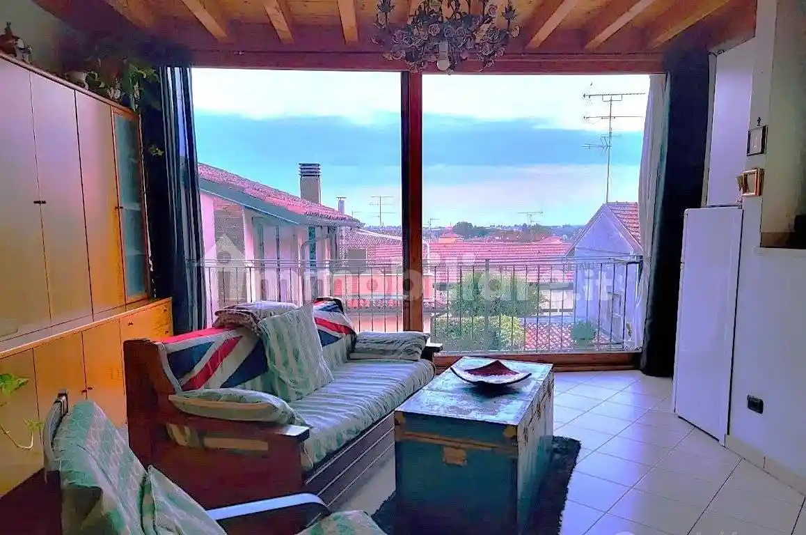 Casa indipendente in vendita a Brescia