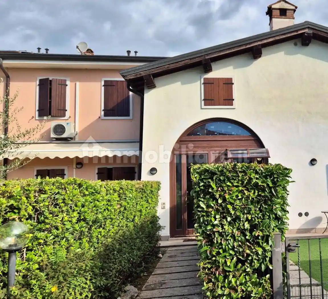 Appartamento in vendita a Peschiera del Garda