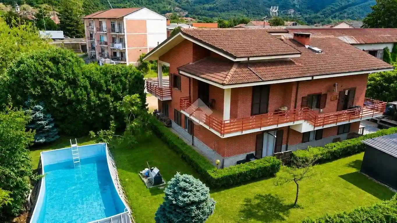 Villa - foto 2
