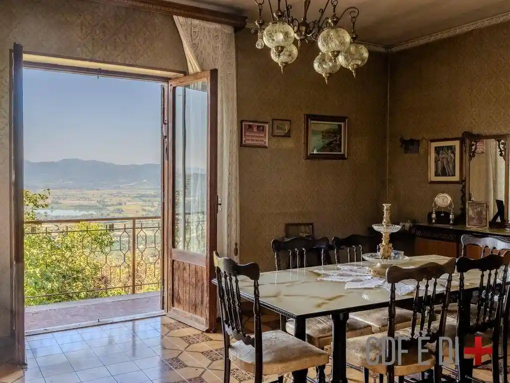 Villa in vendita a Poggio Bustone