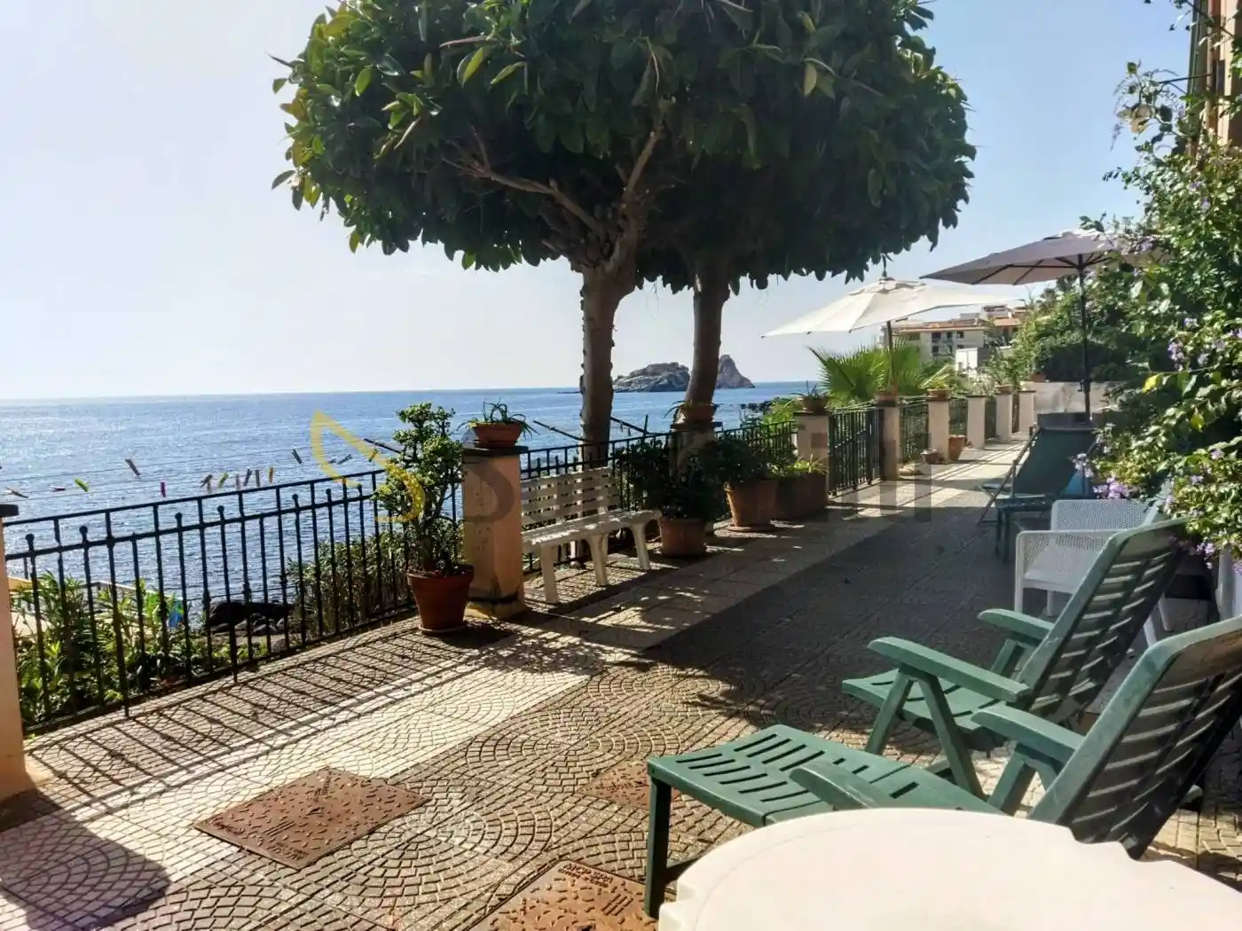 Appartamento in affitto a Aci Castello
