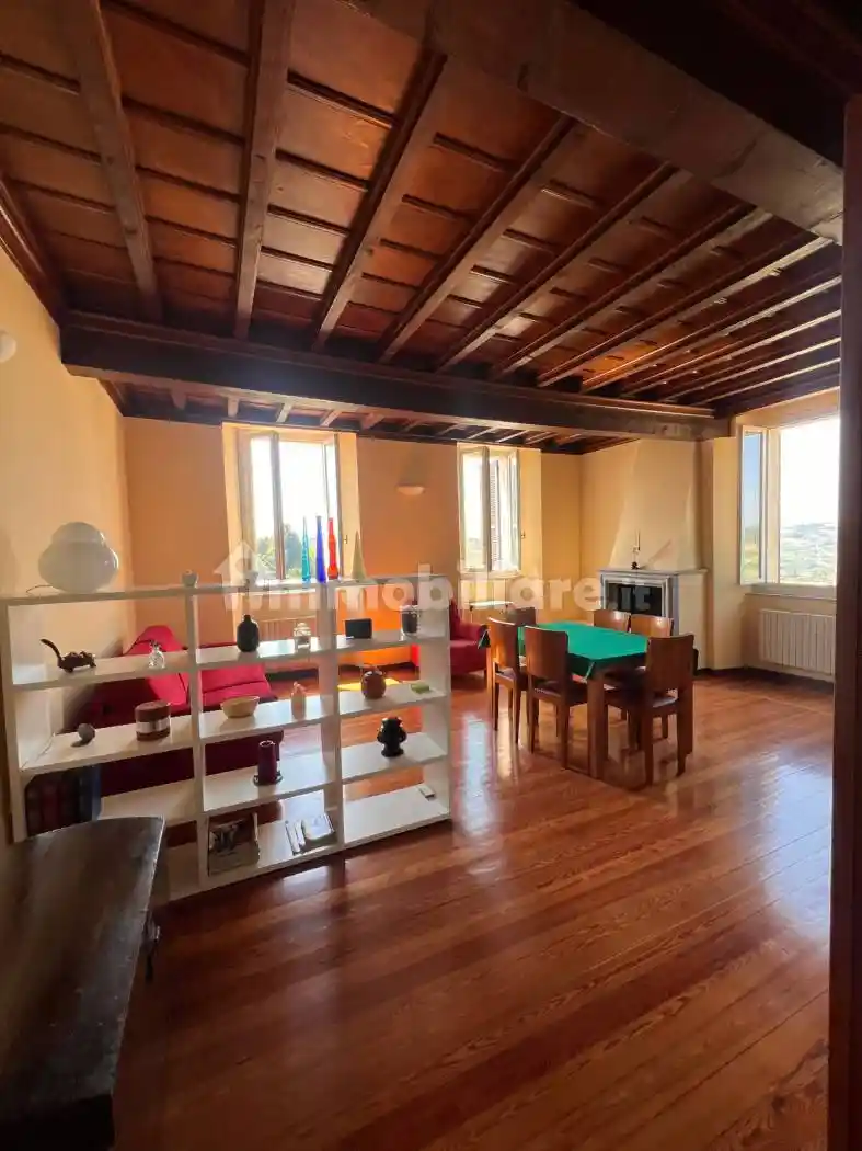 Appartamento in vendita a Castana