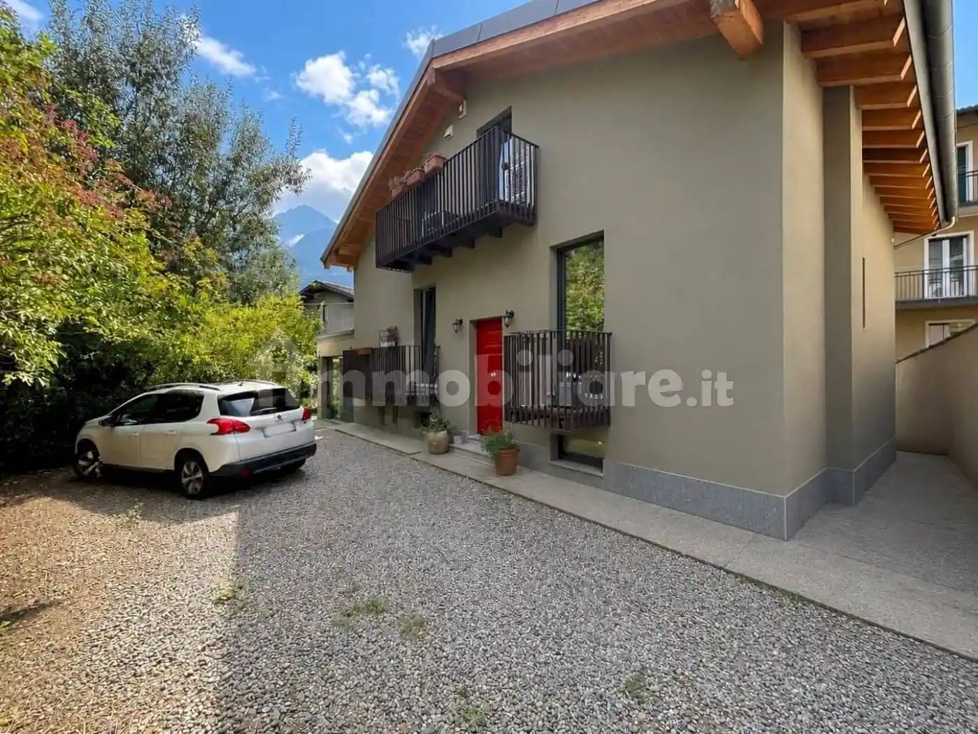 Casa indipendente in vendita a Aosta