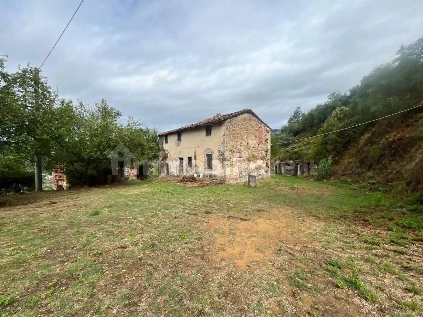 Rustico - Casale in vendita a Massa e Cozzile