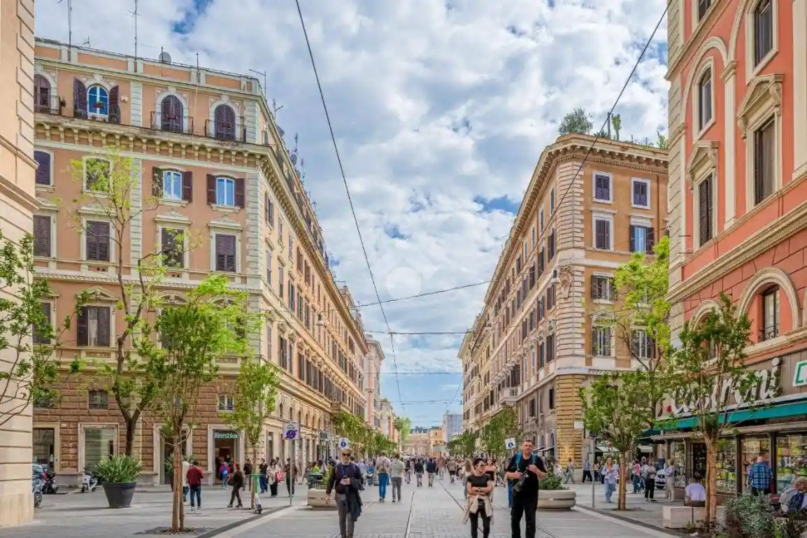 Appartamento in vendita a Roma