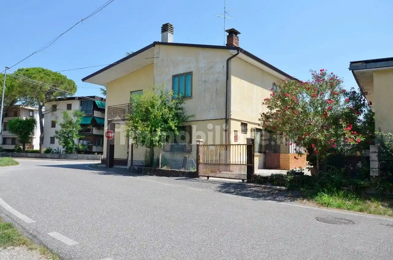 Villa in vendita a Staranzano