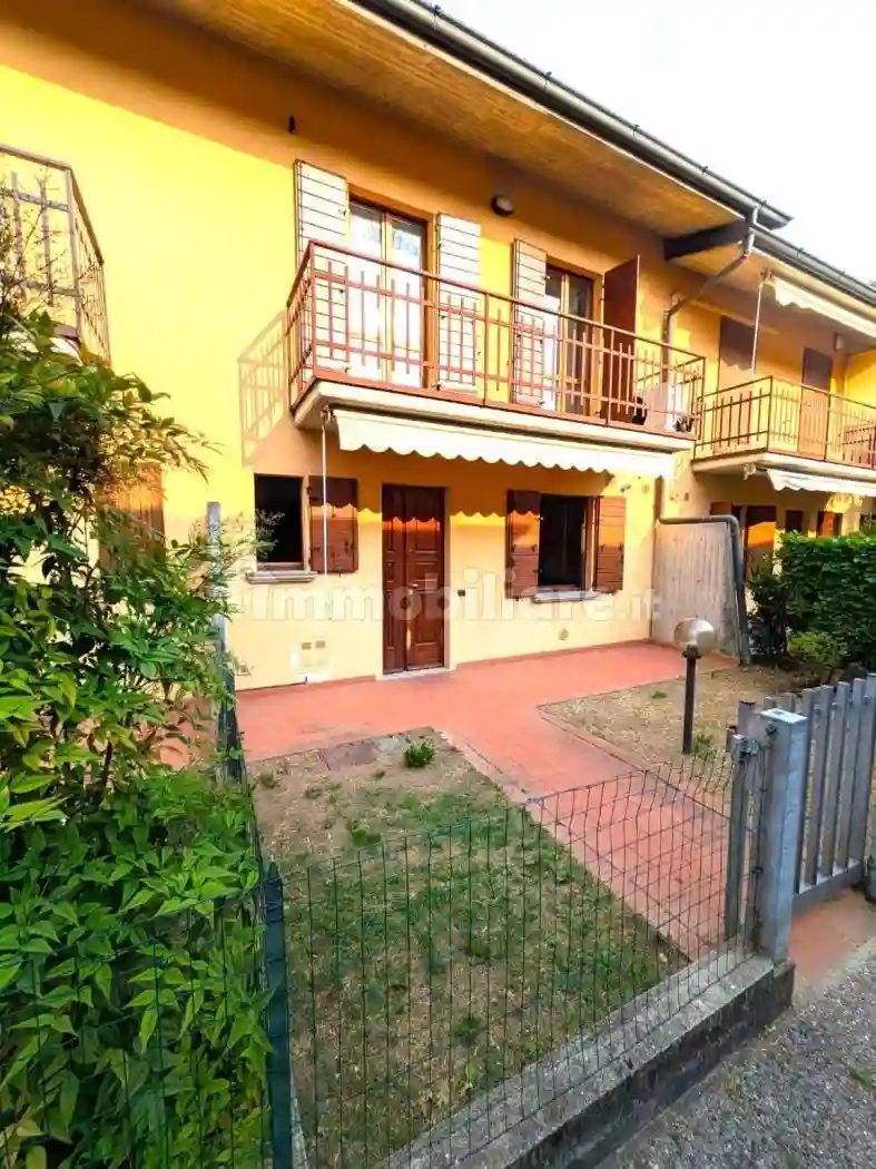 Villetta a schiera - foto 2