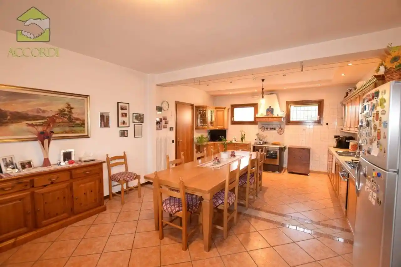 Villa in vendita a Volpago del Montello