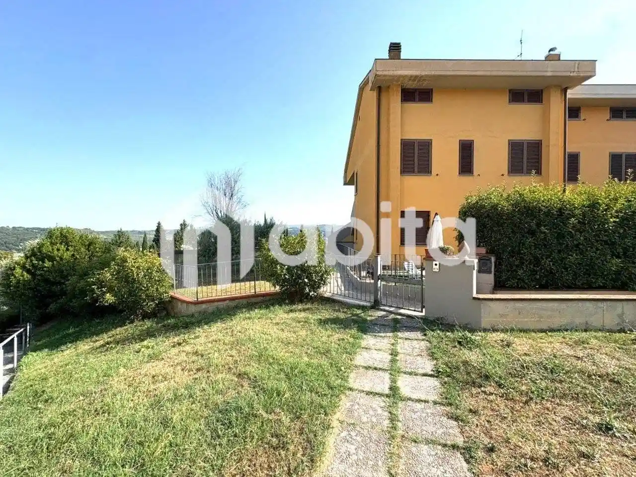 Appartamento in vendita a Cavriglia