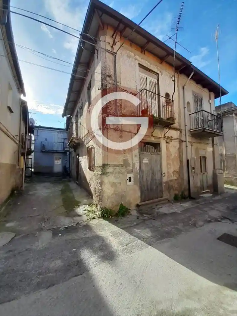 Casa indipendente in vendita a Polistena