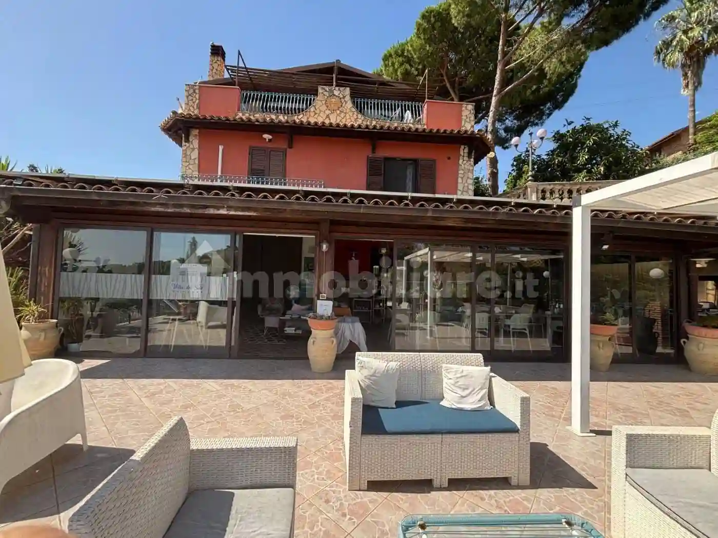 Villa - foto 2