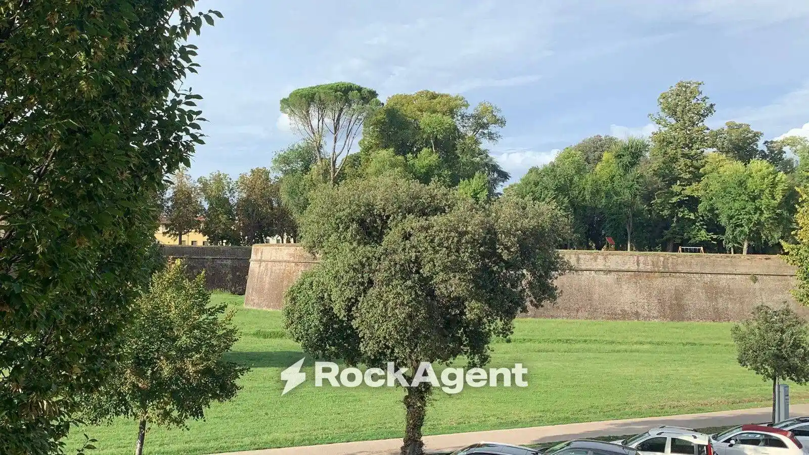 Appartamento in vendita a Lucca