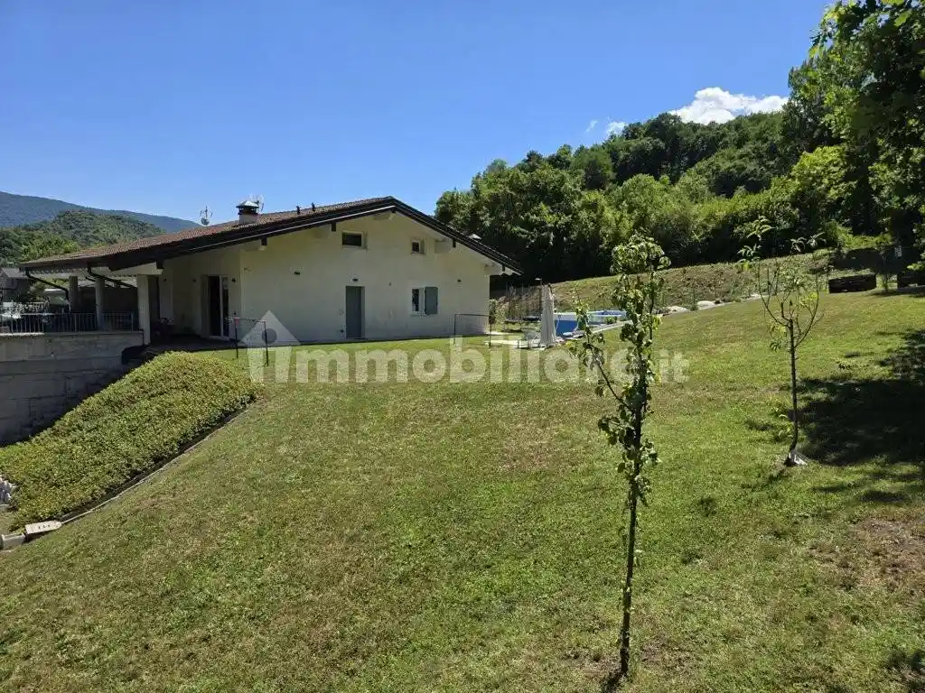 Villa in vendita a Sabbio Chiese