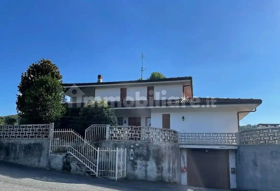 Villa in vendita a Perosa Canavese