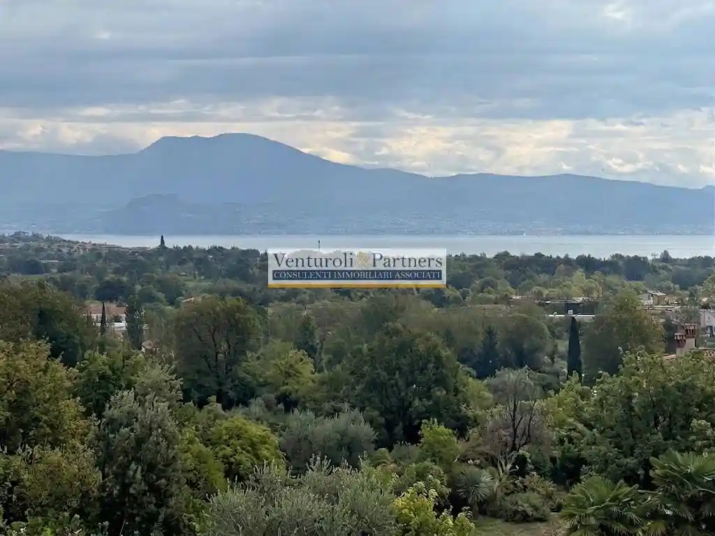 Appartamento in vendita a Soiano del Lago