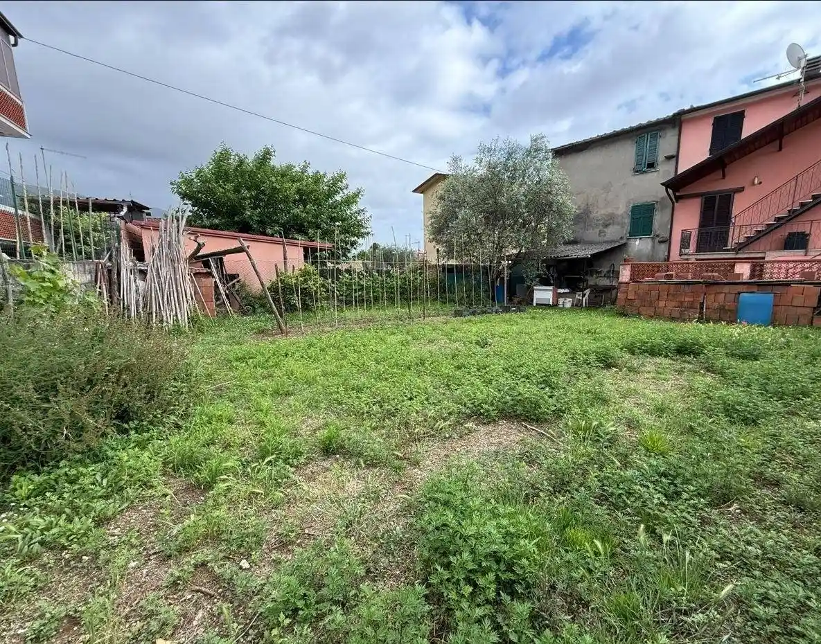 Villetta a schiera in vendita a Massa
