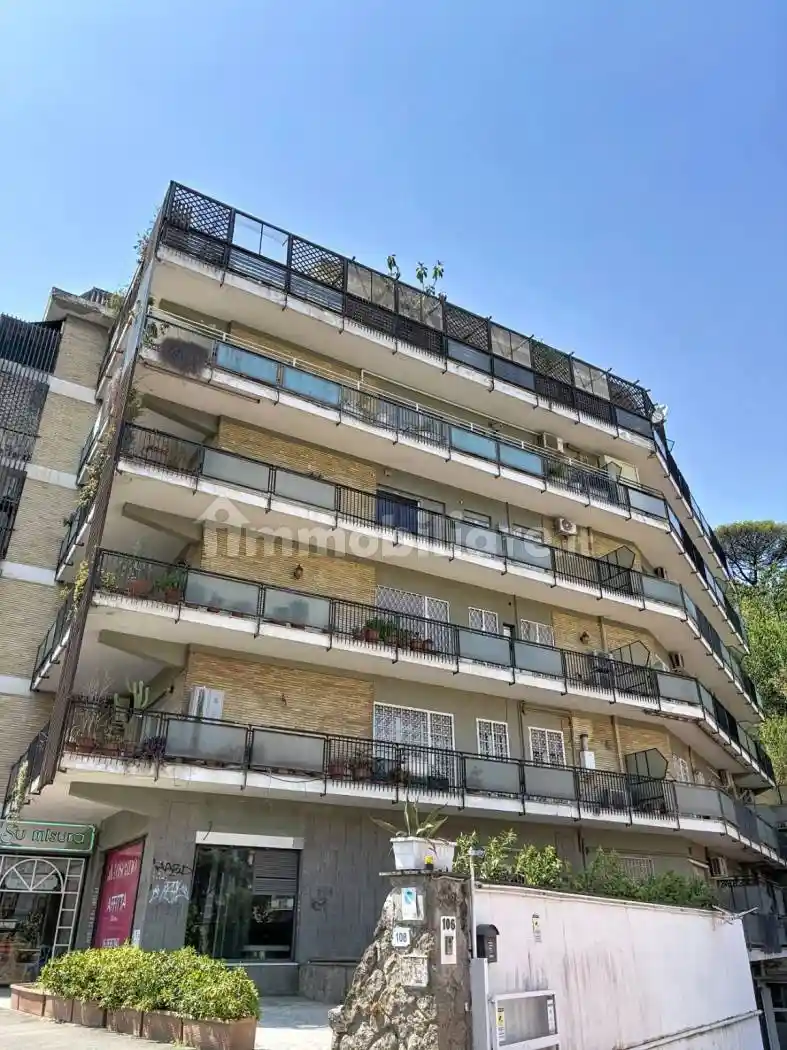 Appartamento in vendita a Roma