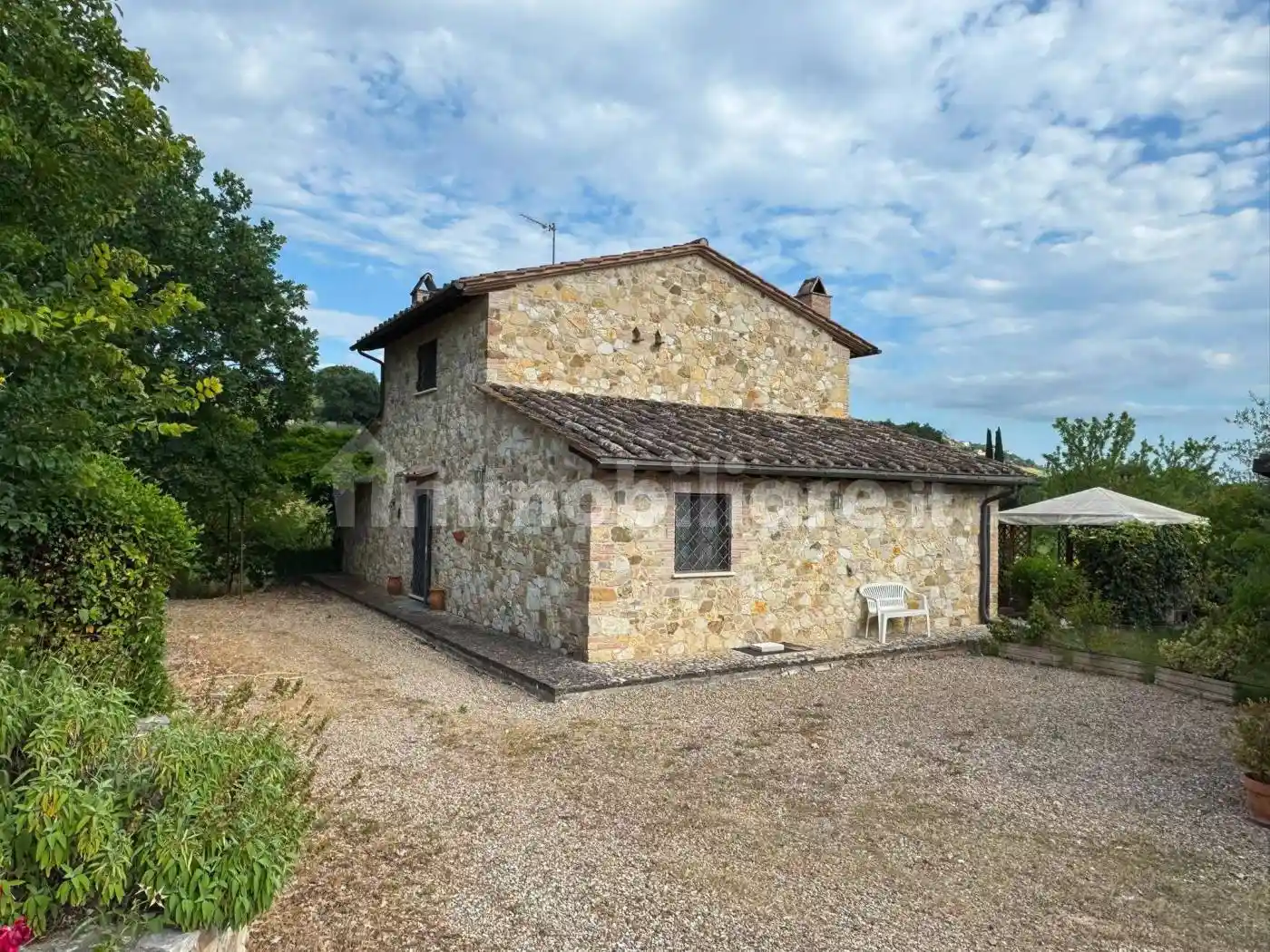 Rustico - Casale in vendita a Montecchio