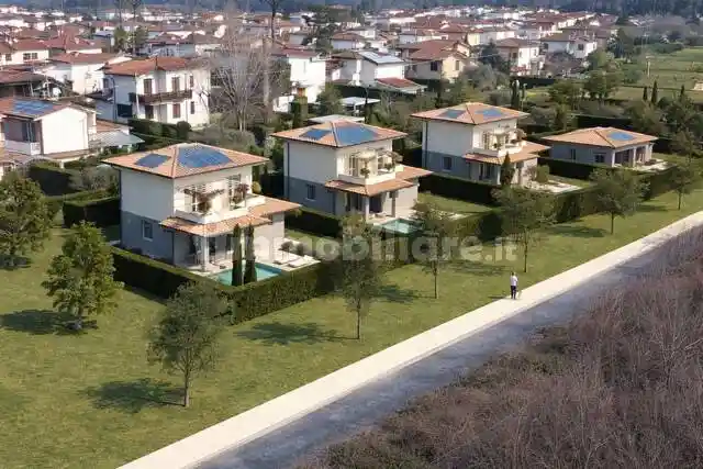 Villa in vendita a Pietrasanta