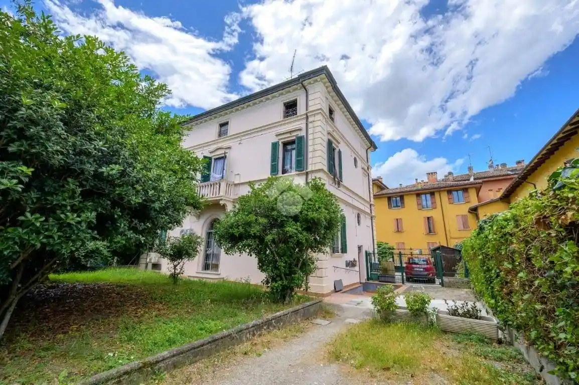 Appartamento in vendita a Zola Predosa