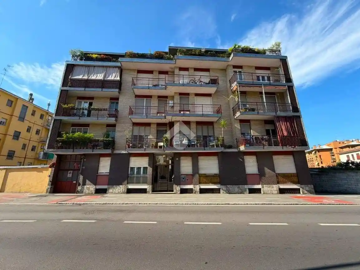 Appartamento in vendita a Novara