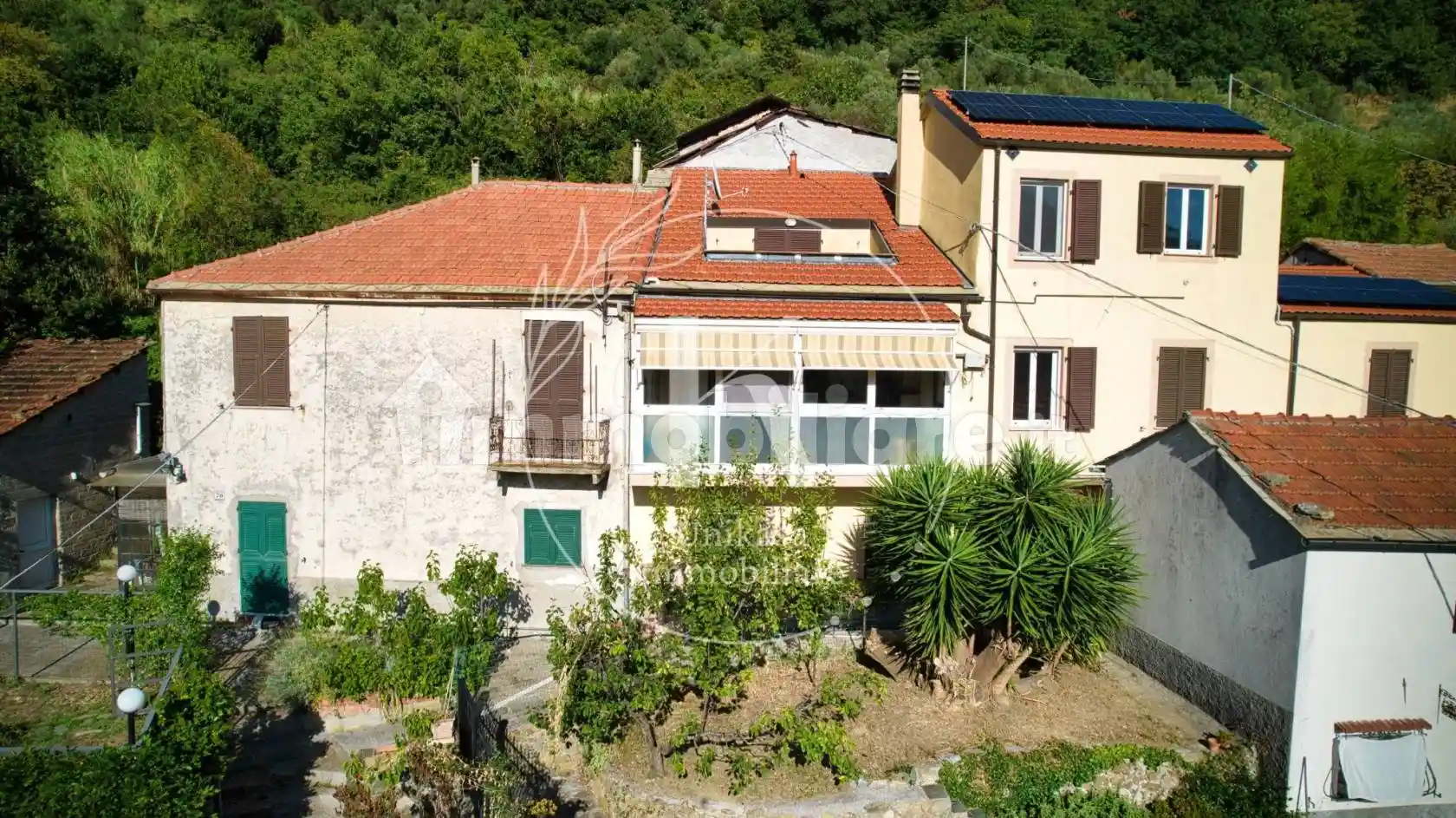 Casa indipendente in vendita a Savona