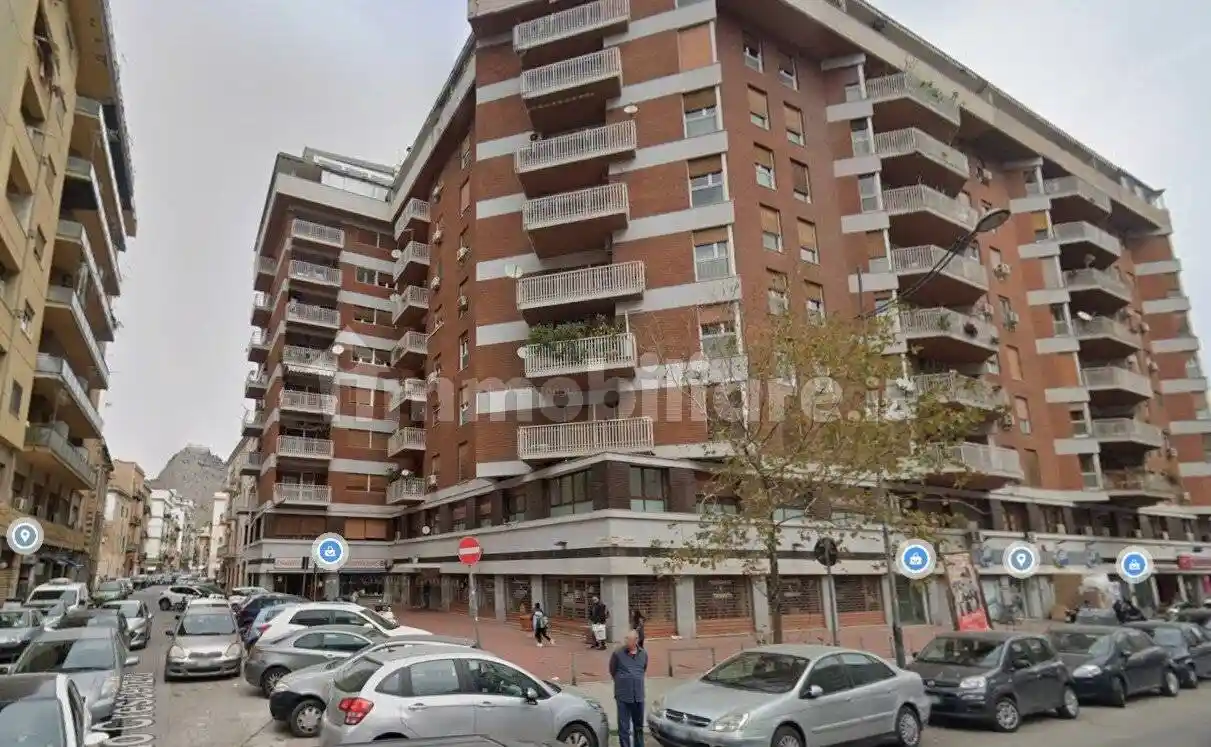 Appartamento in vendita a Palermo