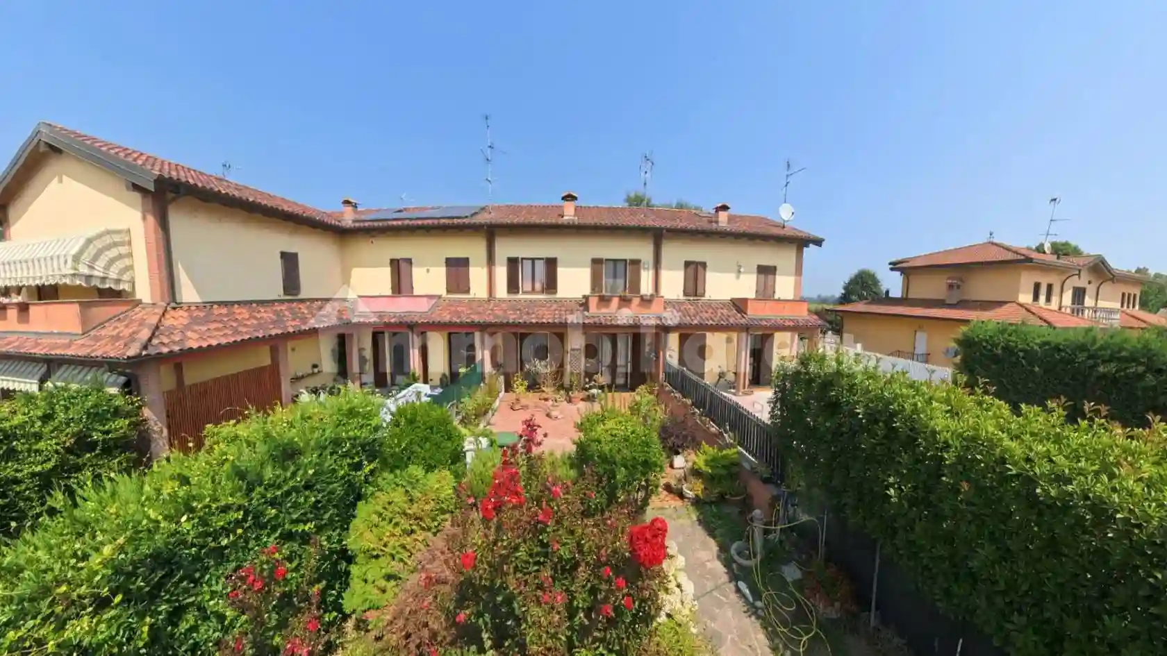 Villetta a schiera - foto 2