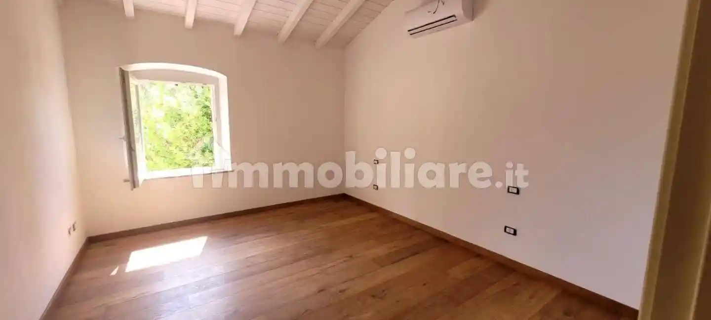 Casa indipendente in vendita a San Giuliano Terme