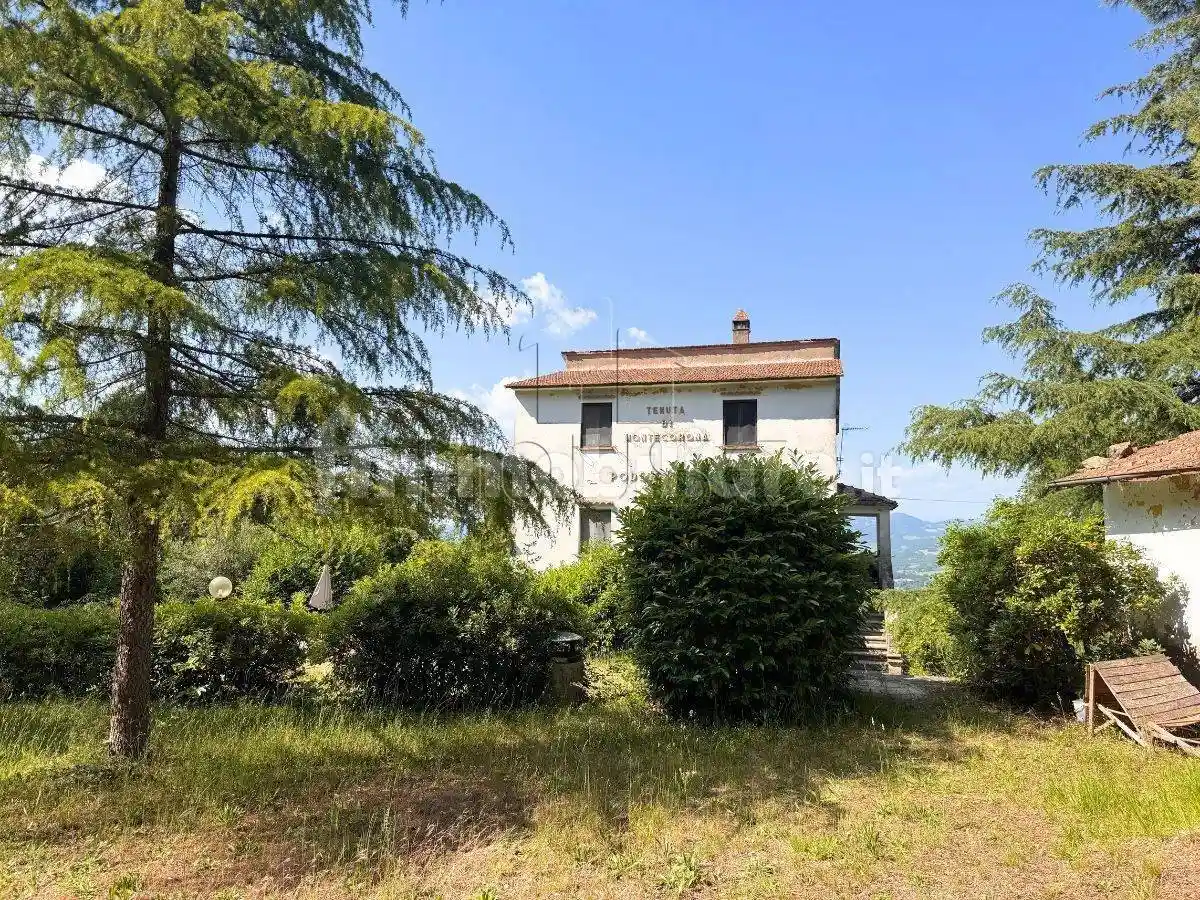 Rustico - Casale in vendita a Umbertide