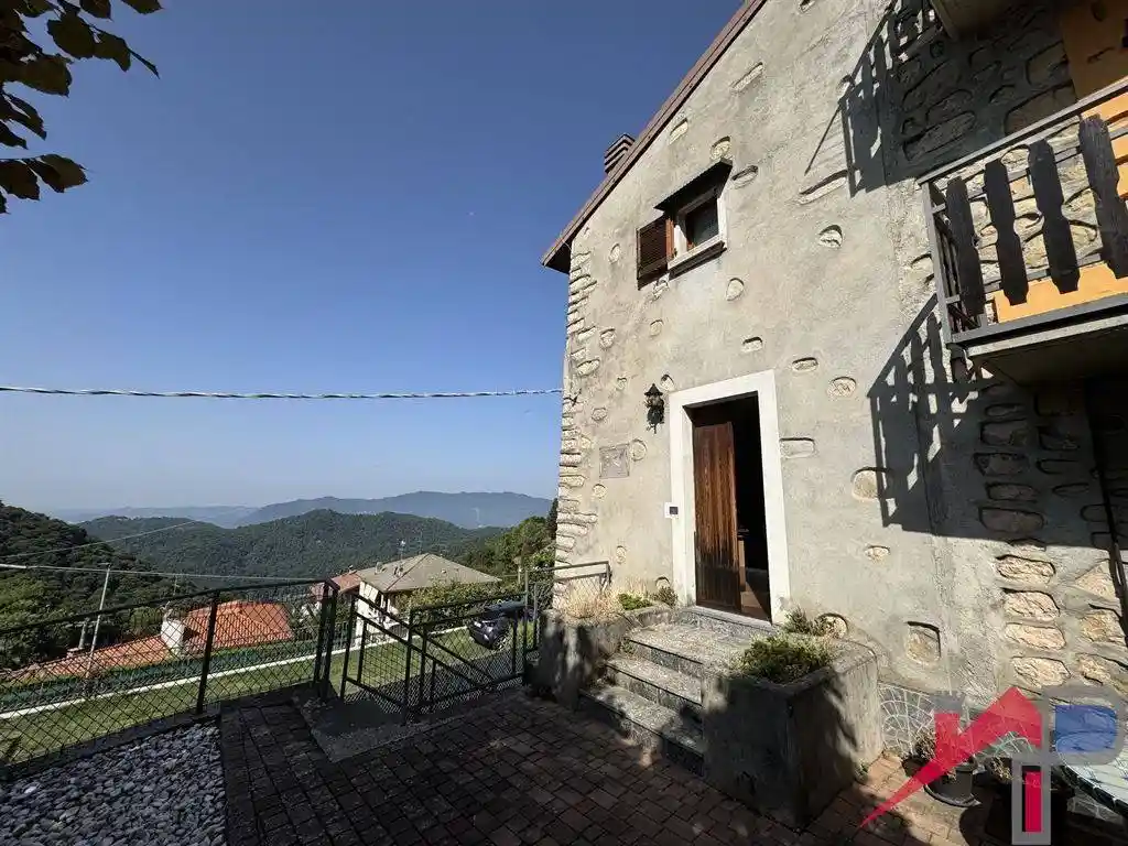 Casa indipendente in vendita a Torre de' Busi
