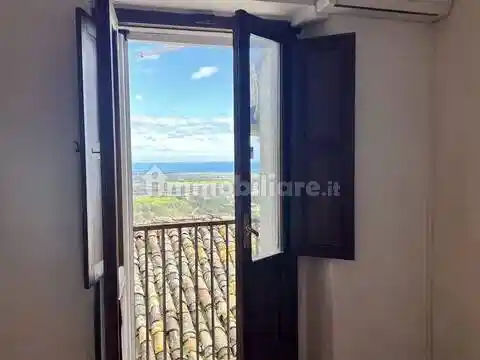 Appartamento in vendita a Rocca Imperiale