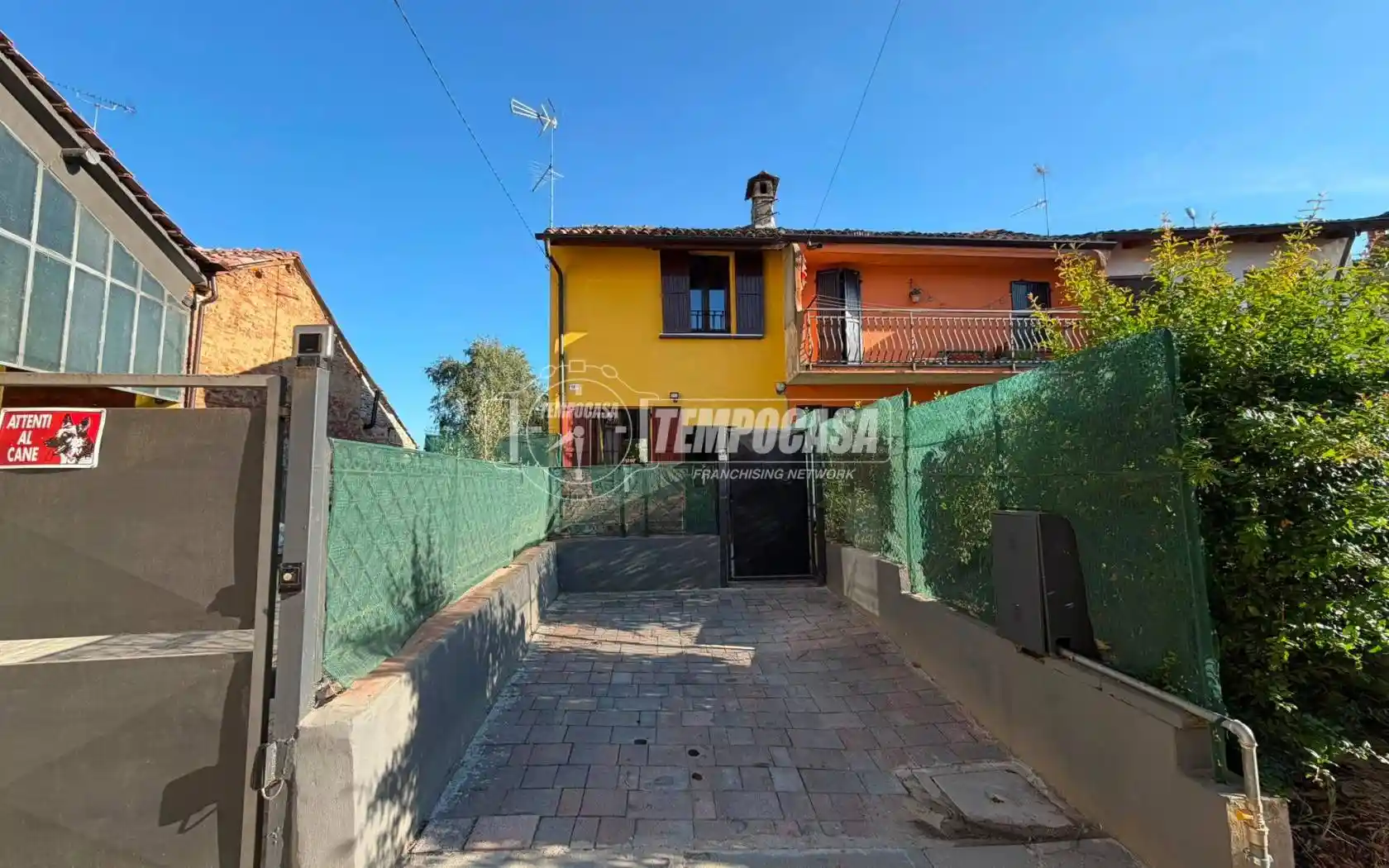 Casa indipendente in vendita a Dorno