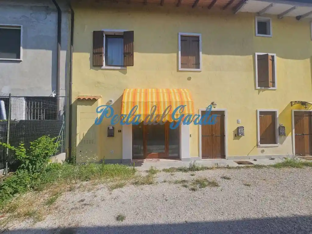 Appartamento in vendita a Peschiera del Garda