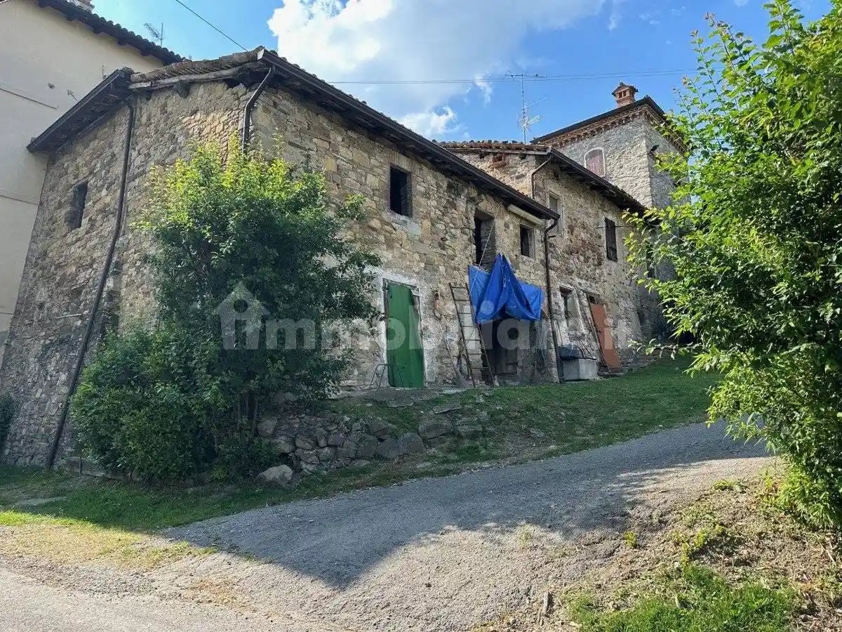 Villa in vendita a Viano