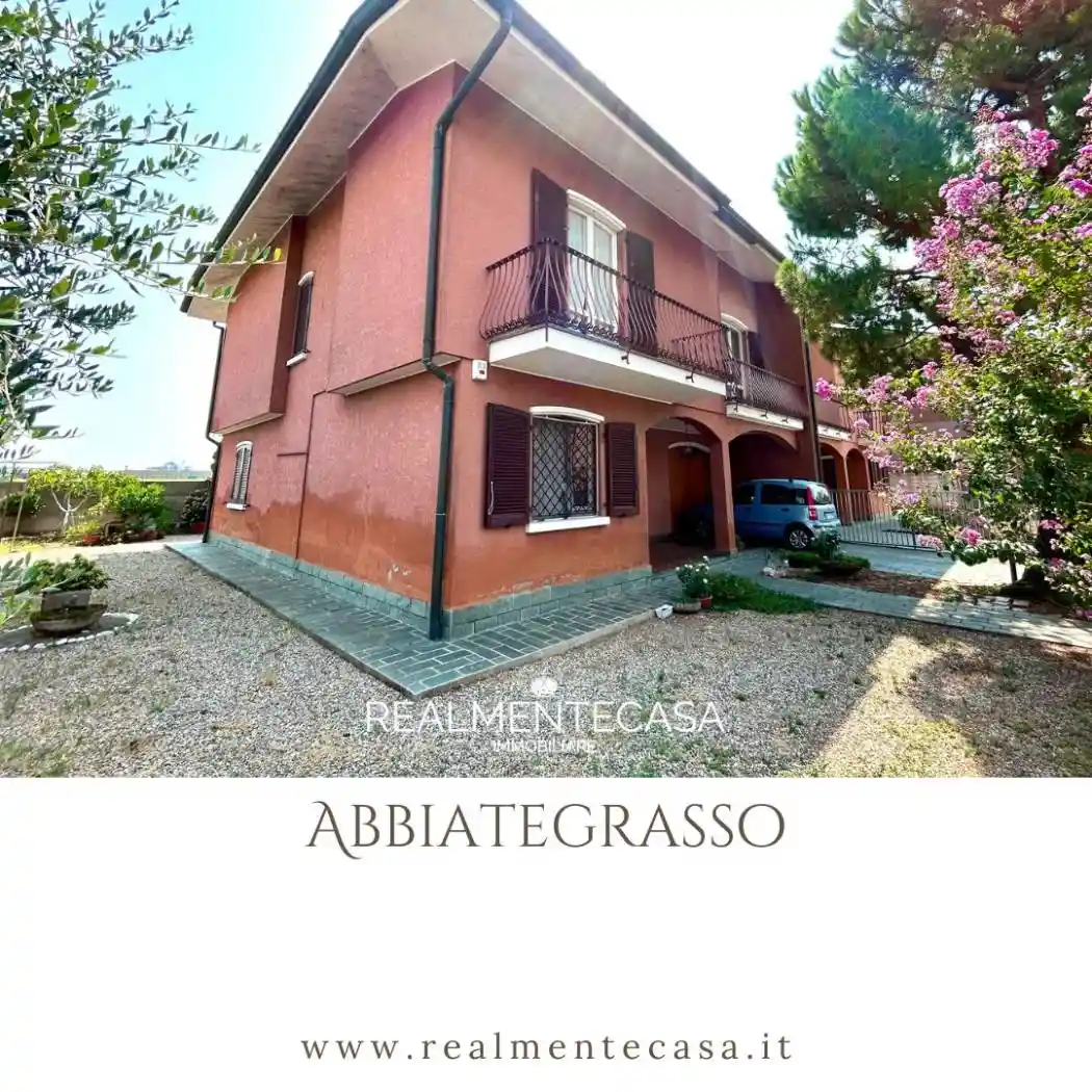 Villa in vendita a Abbiategrasso