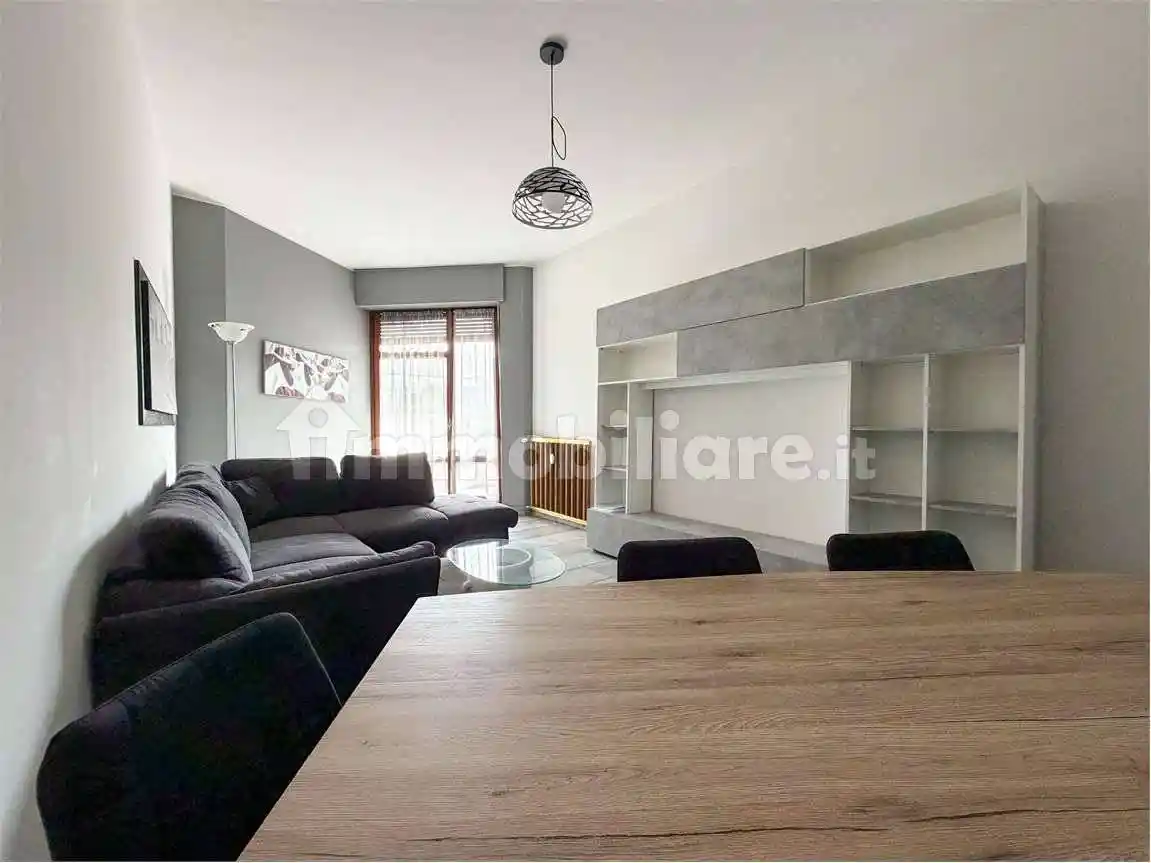 Appartamento in affitto a Arona
