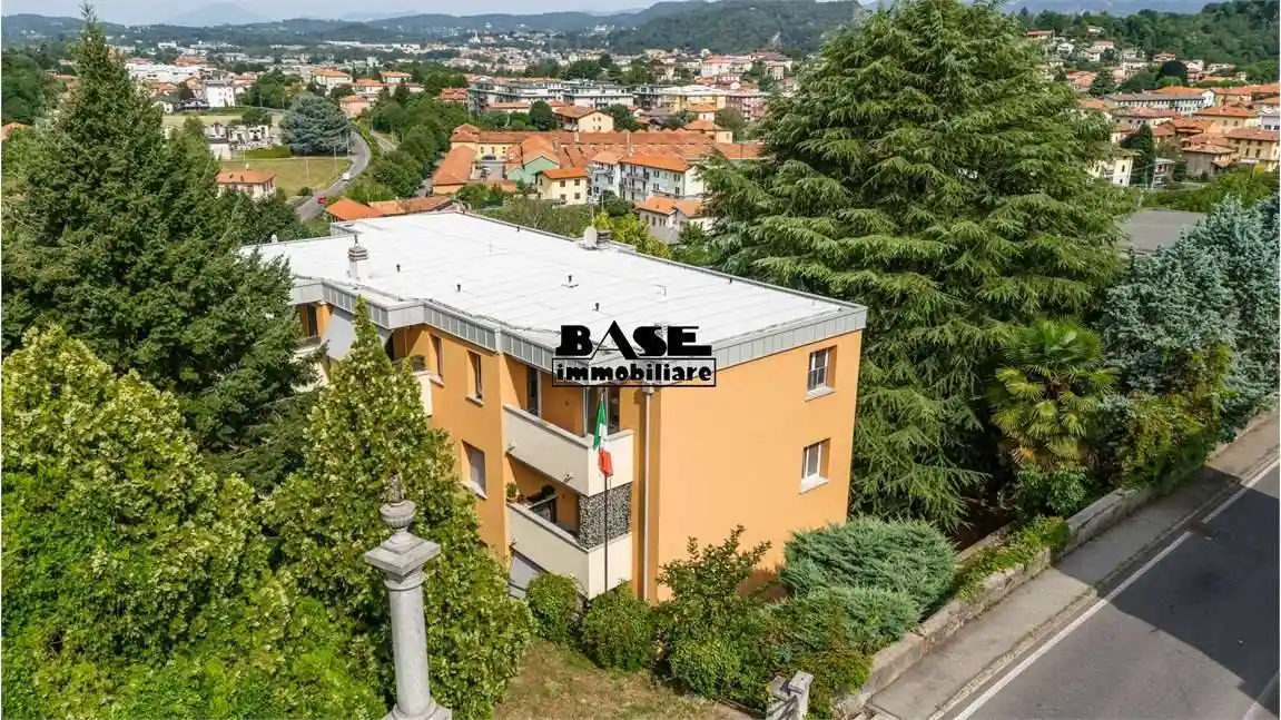 Appartamento in vendita a Como