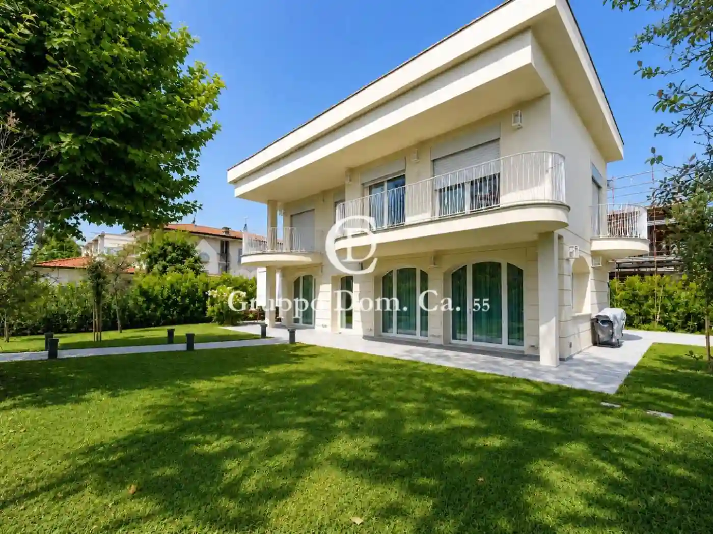Villa - foto 2
