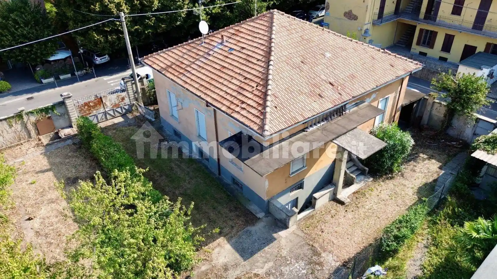 Villa in vendita a Saronno