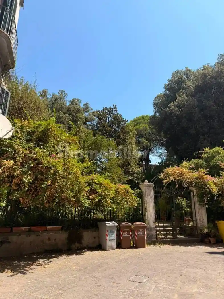 Appartamento in affitto a Napoli