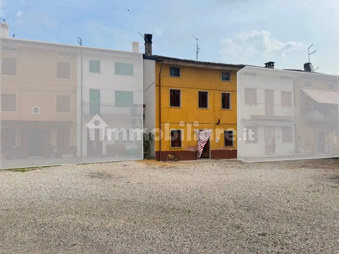 Rustico - Casale in vendita a San Giovanni Ilarione