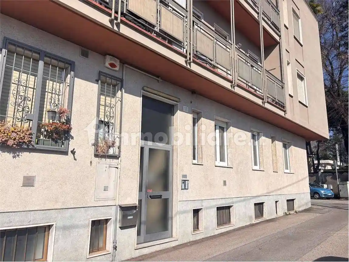 Appartamento in affitto a Varese
