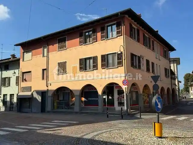 Appartamento in vendita a Urago d'Oglio