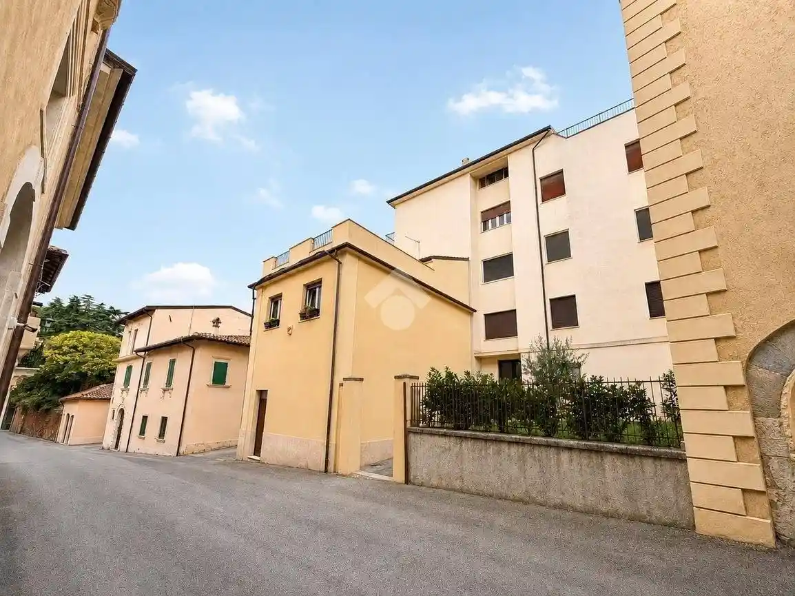 Appartamento in vendita a L'Aquila